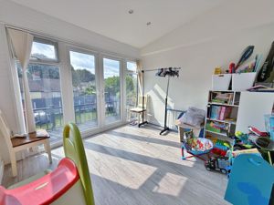 Photo 5- click for photo gallery